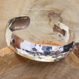 Brazalete Martillado Fino