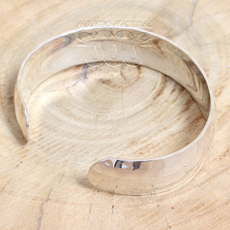 Brazalete Martillado Fino