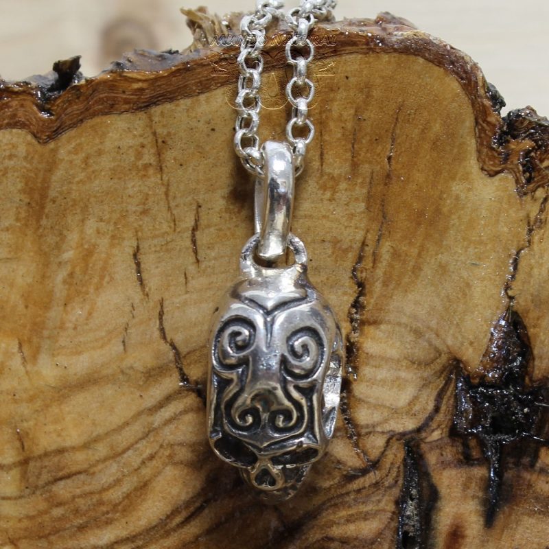 Colgante Calavera Grabada