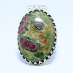 Anillo Fuchsita Rubí Ovalado