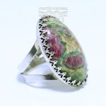 Anillo Fuchsita Rubí Ovalado