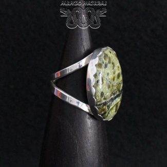 Anillo Serpentina