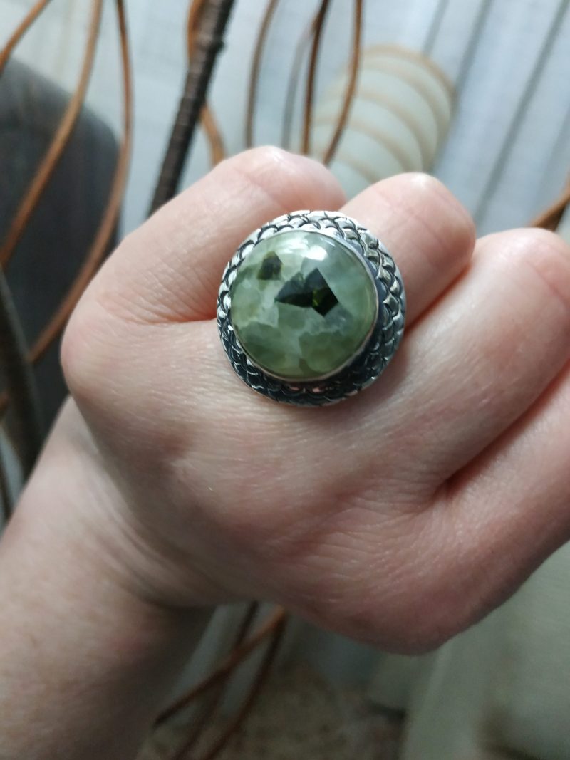 Anillo Prehnita Anillo Prehnita