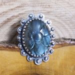 Anillo Espectrolita Flor