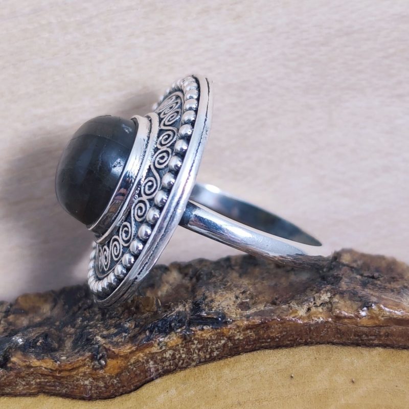 Anillo Espectrolita