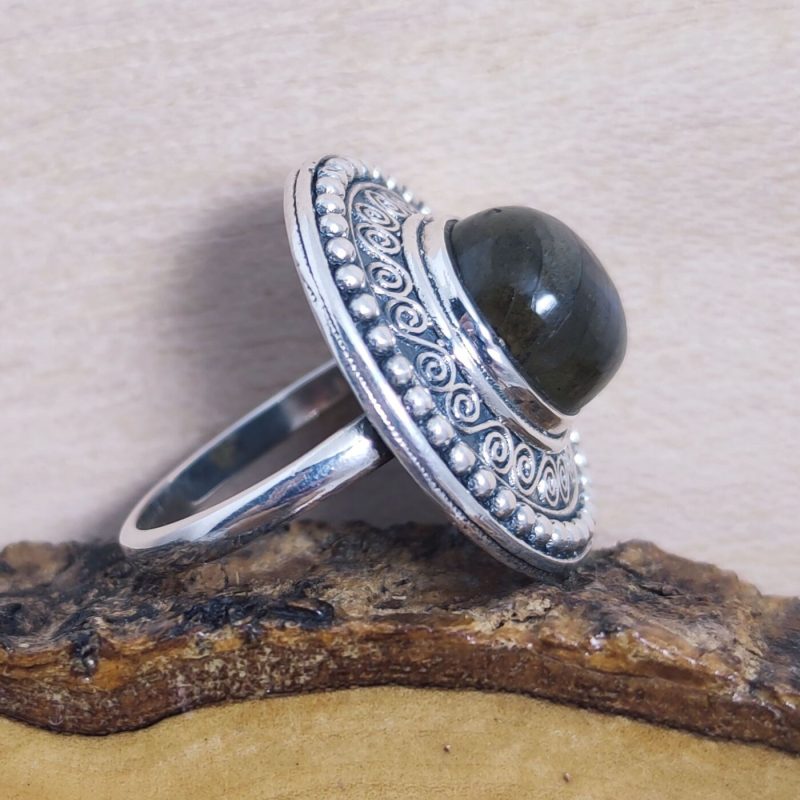 Anillo Espectrolita
