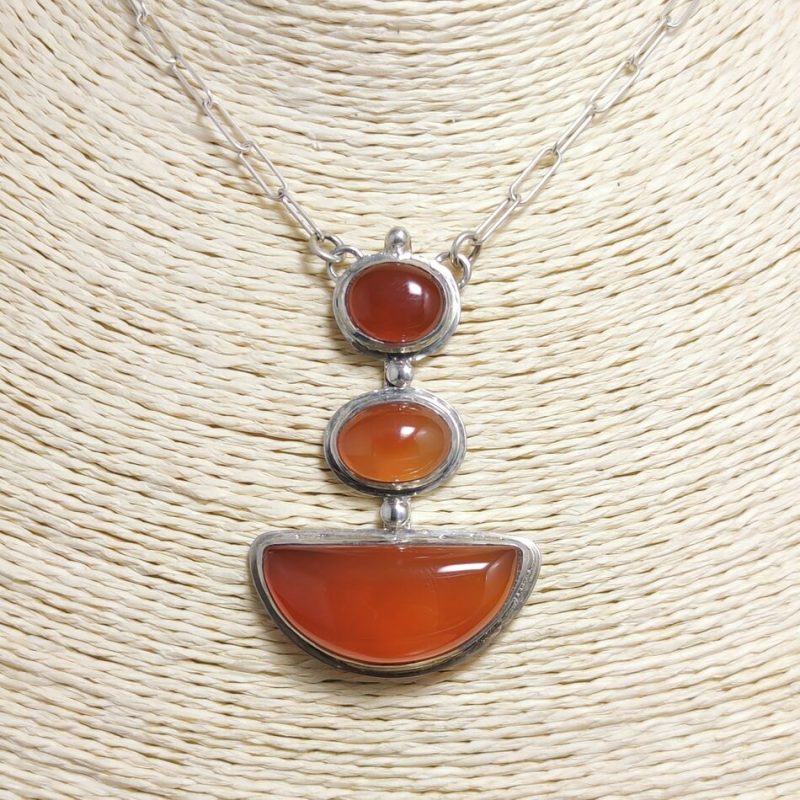 Collar Calcedonia Naranja Ancla