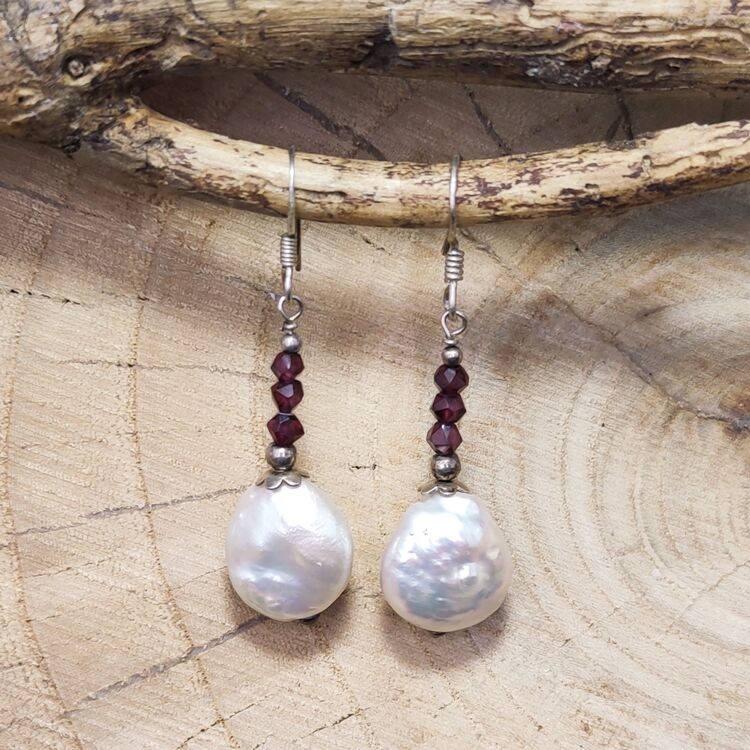 Pendientes Perlas y Granate Pendientes Perlas y Granate