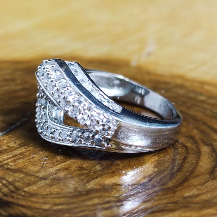 Anillo Circonitas
