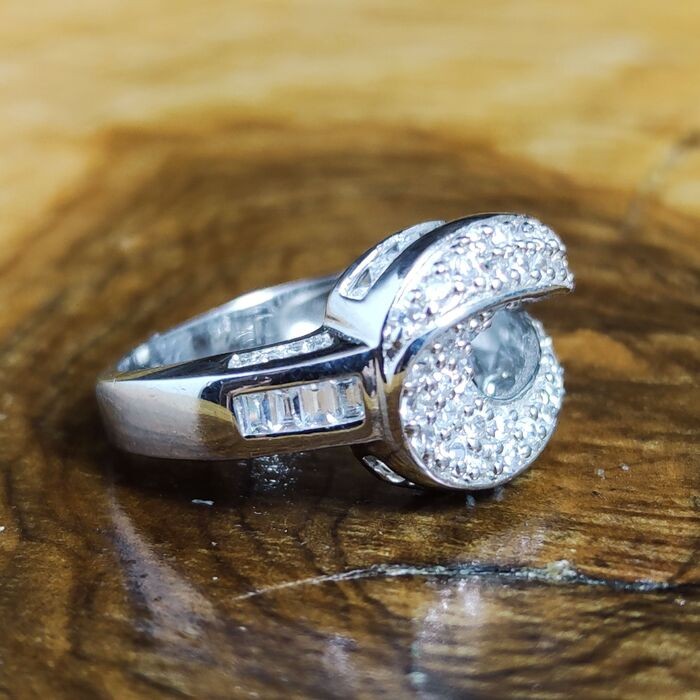 Anillo Circonitas