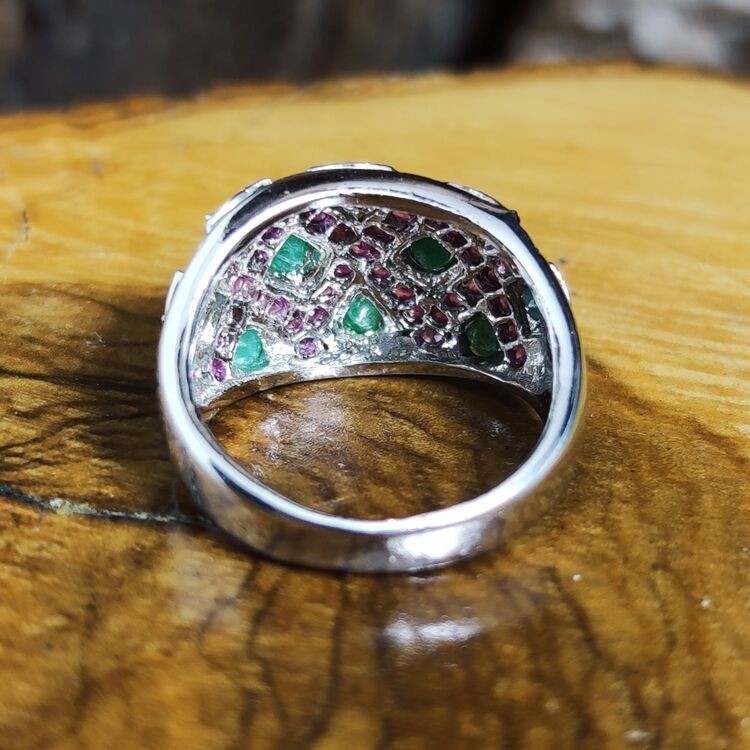Anillo Rubíes y Esmeraldas Anillo Rubíes y Esmeraldas