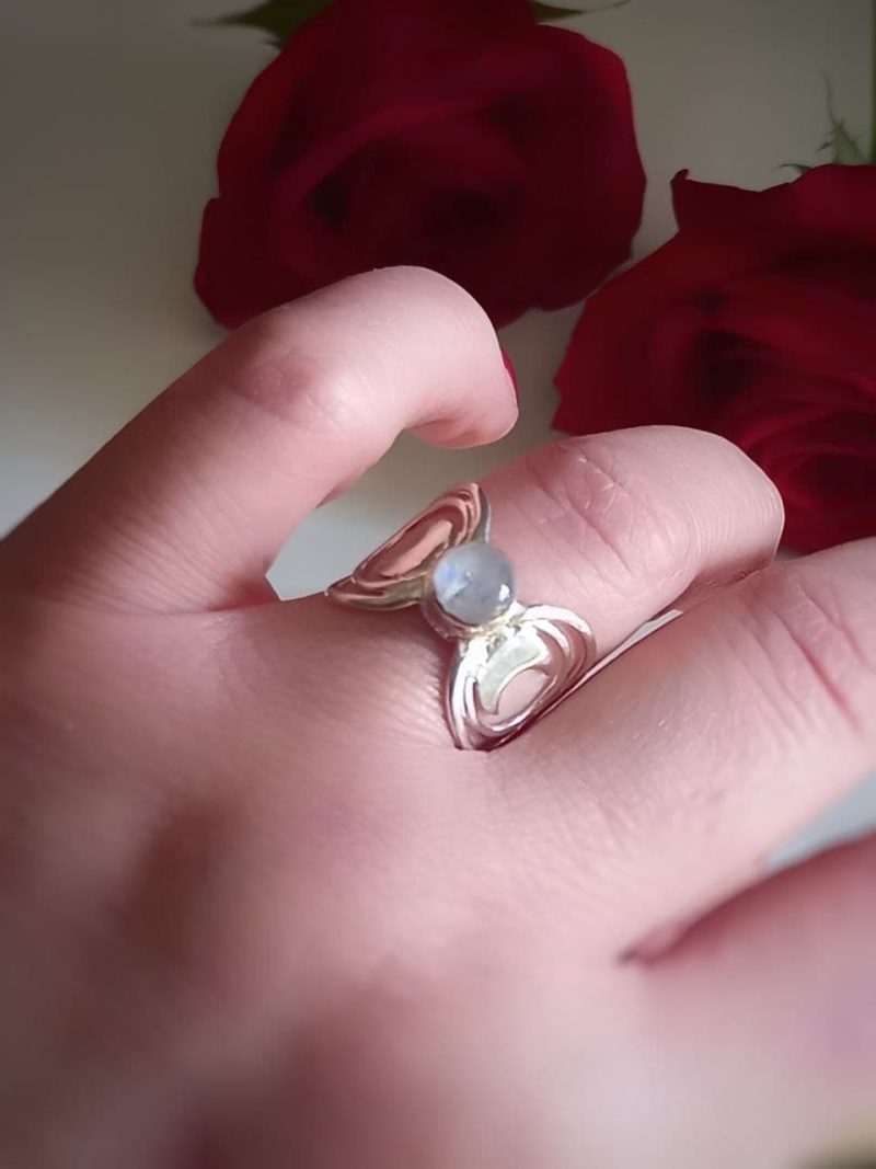 Anillo Piedra de Luna Tres Lunas