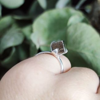Anillo Pirita Cubo