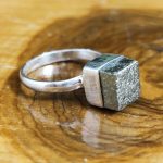 Anillo Pirita Cubo