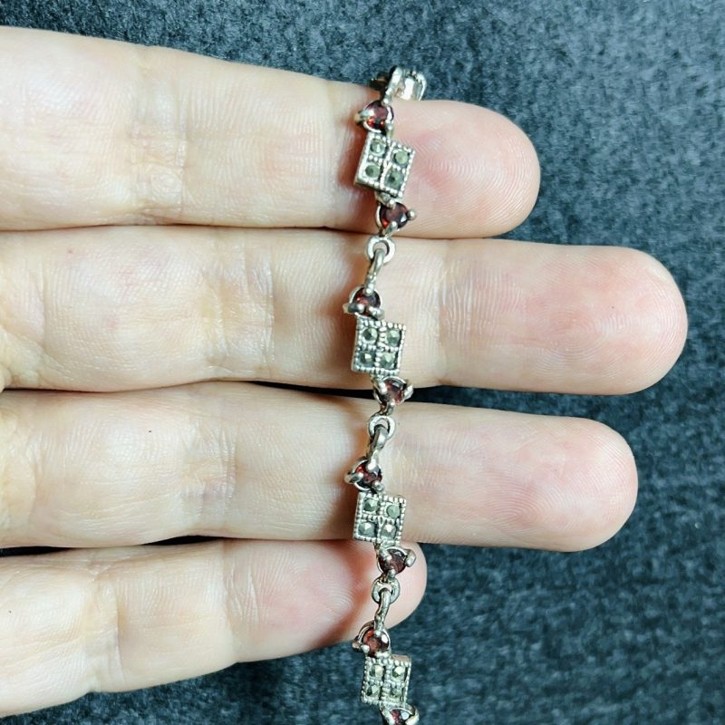 Pulsera Marquesitas y Granate Pulsera Marquesitas y Granate