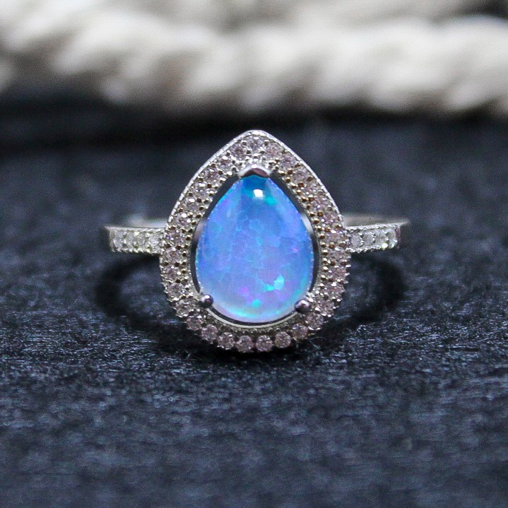 Anillo Ópalo Etíope