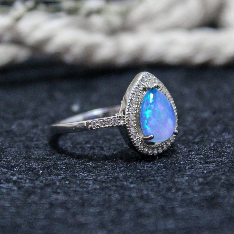 Anillo Ópalo Etíope