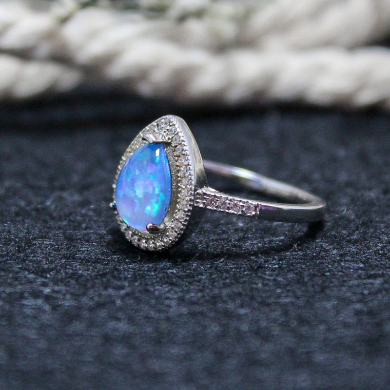 Anillo Ópalo Etíope