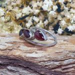 Anillo Granate Tres