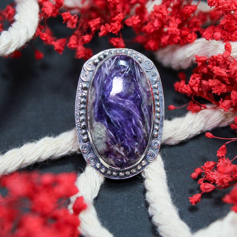 Anillo Charoita