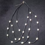 Collar Triple Perlas