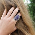 Anillo Charoita