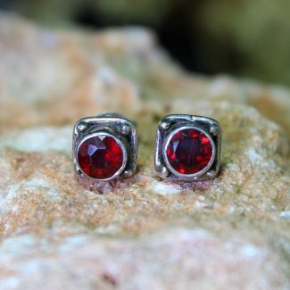 Pendientes Granate