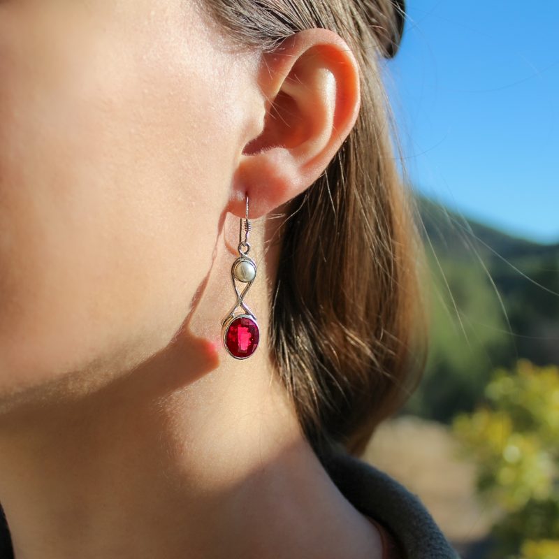 Pendientes Perlas y Circonita Roja Pendientes Perlas y Circonita Roja