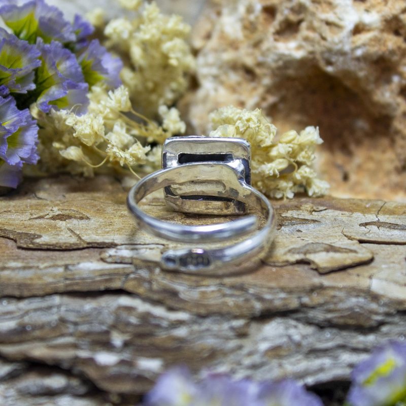 Anillo Shungit Piramide