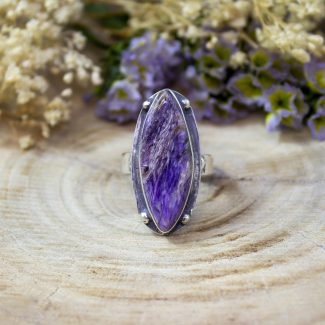 Anillo Charoita