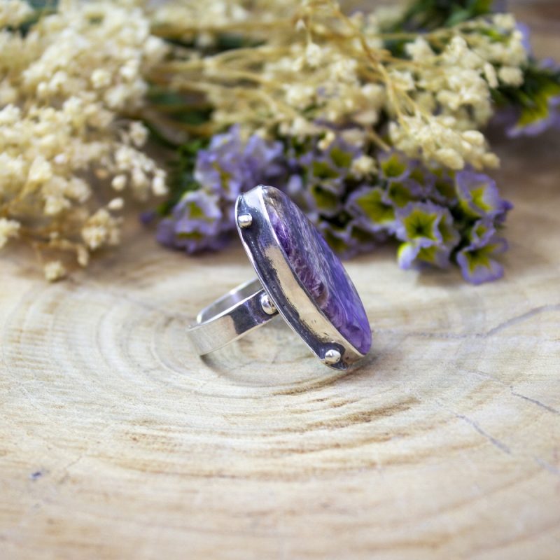 Anillo Charoita