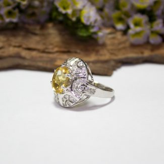 Anillo Citrino y Circonitas