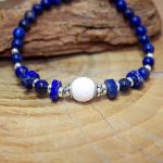 Pulsera Lapislázuli y Coral Blanco