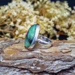 Anillo Rubí en Zoisita
