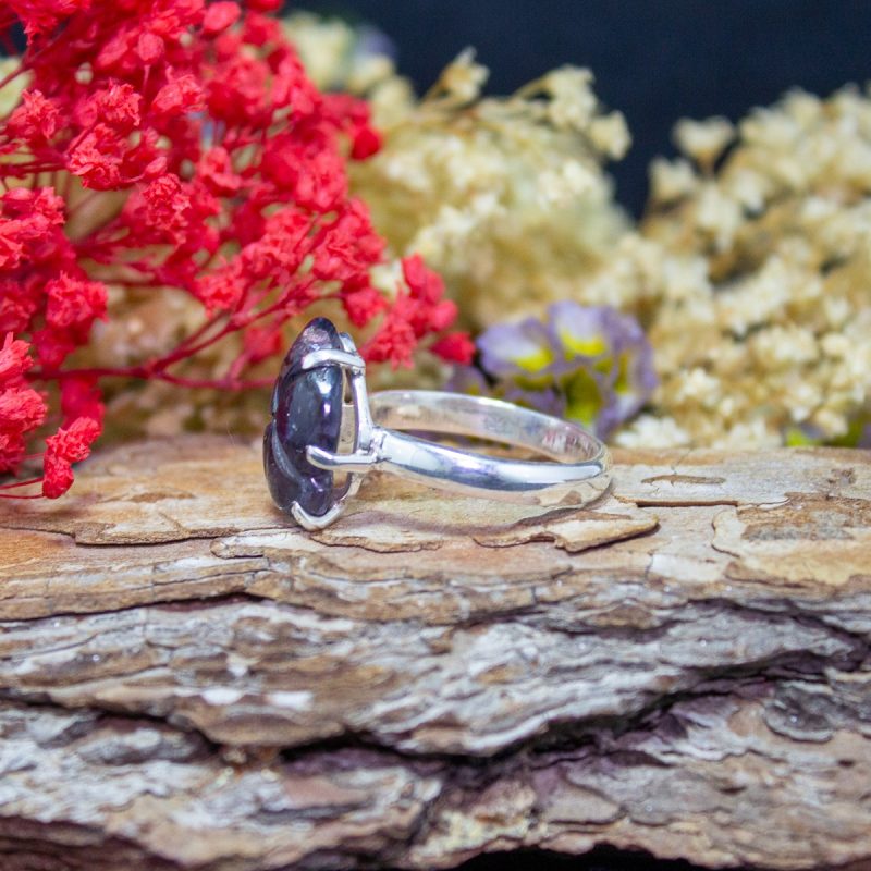 Anillo Iolita