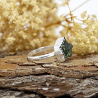 Anillo Moldavita