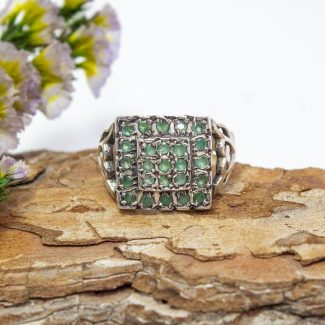 Anillo esmeralda