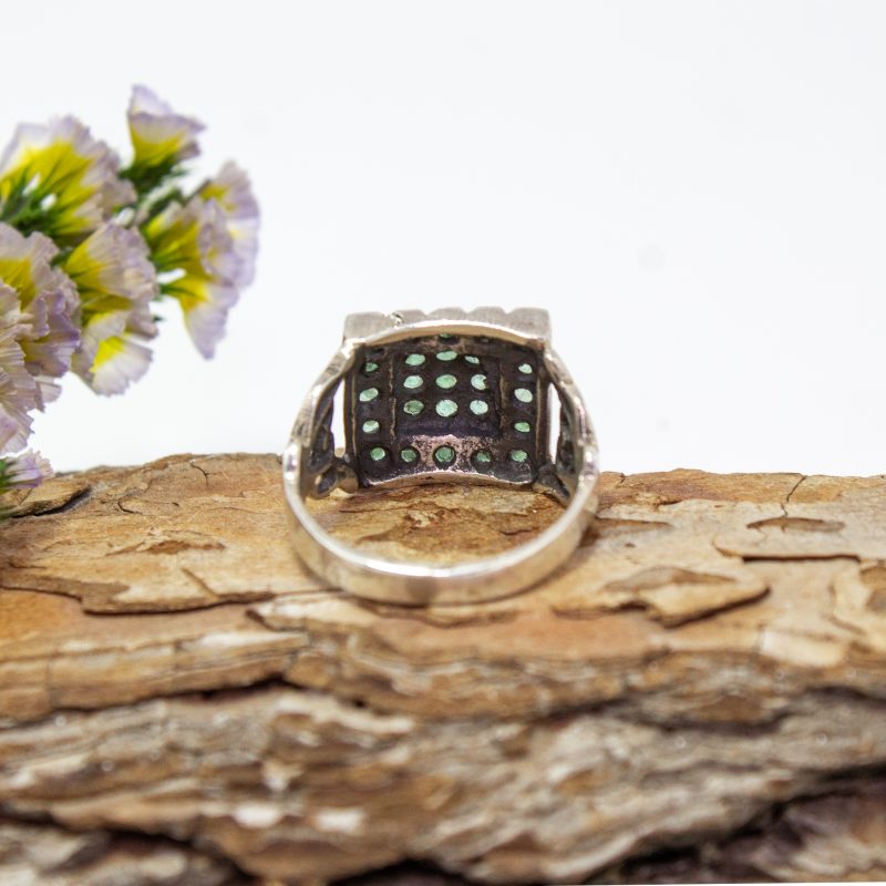 Anillo esmeralda