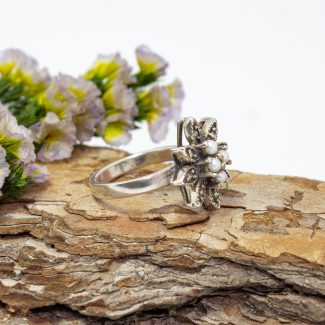Anillo perla y marquesitas