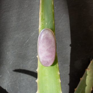 Anillo Kunzita